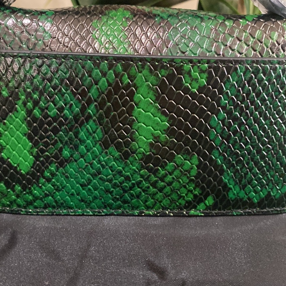 Kurt Geiger XS Bond Green Top Handle Crossbody Bag - Picture 12 of 13